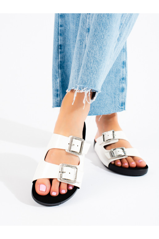 Valget värvi Plätud