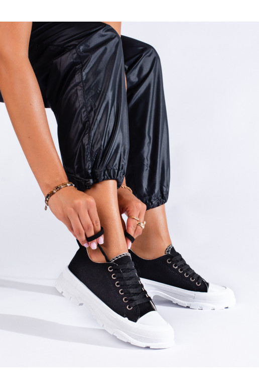 Klassikalise mudeli kingad platvormiga Shelovet