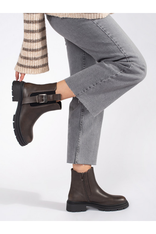 pruunid värvi lumesaapad  Naiste saapad neetide ja pandlaga