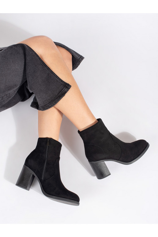 Must   naiste saapad kõrge kontsaga