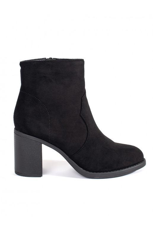 Must   naiste saapad kõrge kontsaga