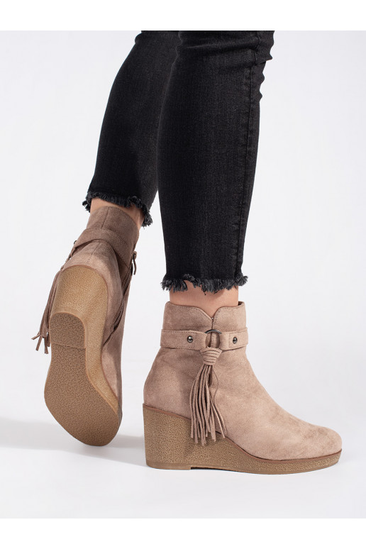 seemisnakhsed  naiste saapad  z frędzlami