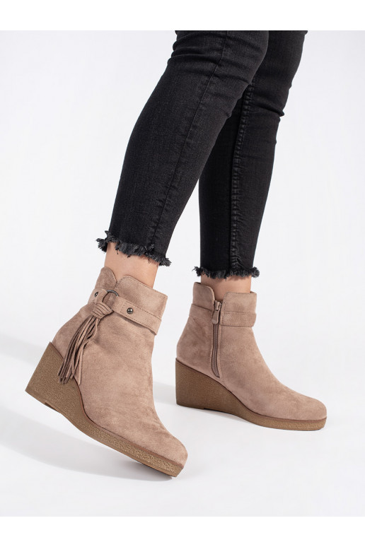 seemisnakhsed  naiste saapad  z frędzlami