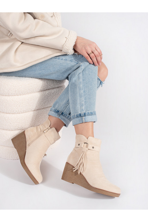 seemisnakhsed  naiste saapad  z frędzlami