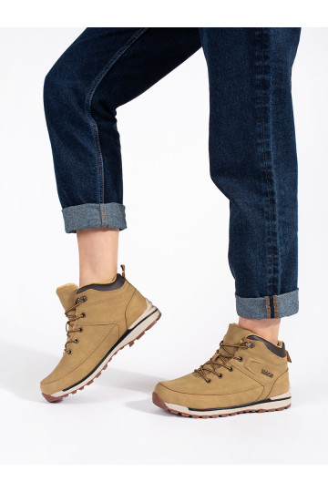 pruunid värvi  Matkajalatsid