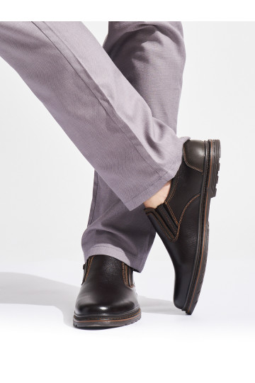 tumepruuni värvi  kingad