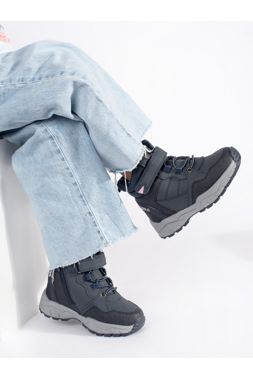 tumesinist värvi  trzewiki 