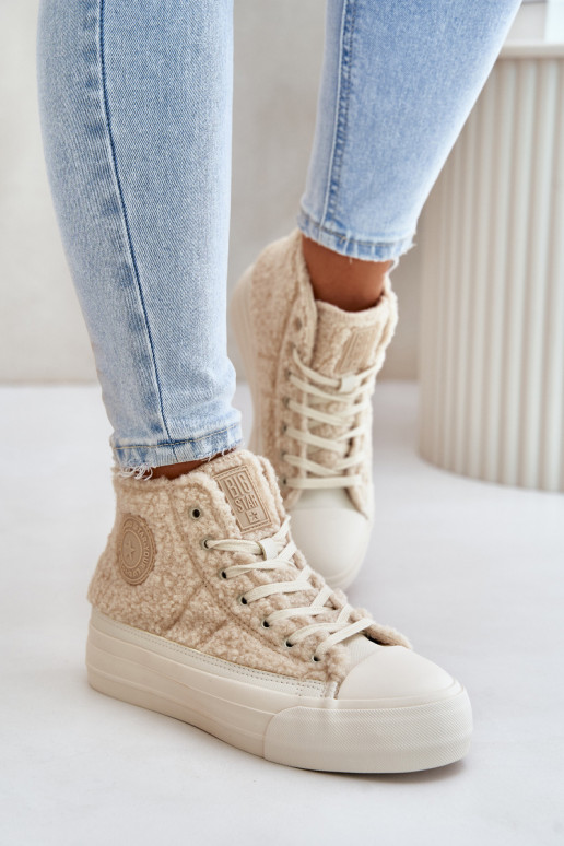 Voodriga naiste saapad karusnahaga... Voodriga naiste saapad karusnahaga...