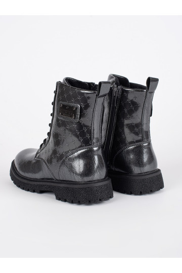 Must   lumesaapad  2