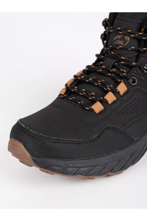 Must   Matkajalatsid