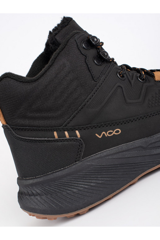 Must   Matkajalatsid