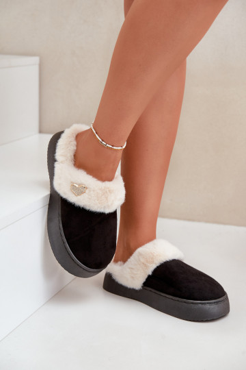 Plätud  karusnahaga I Ozdobnym Heartsm Must Otielo