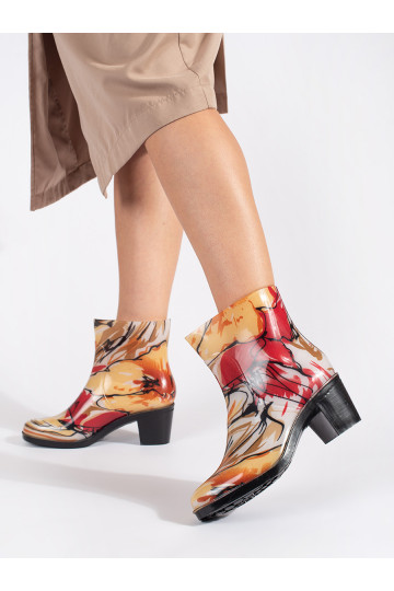 Mitmevärvilised kummist kingad