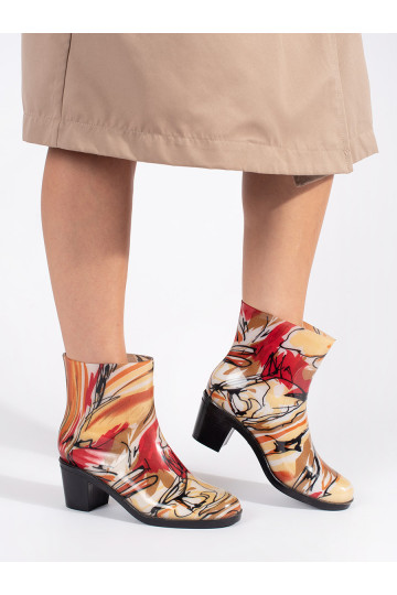 Mitmevärvilised kummist kingad  2