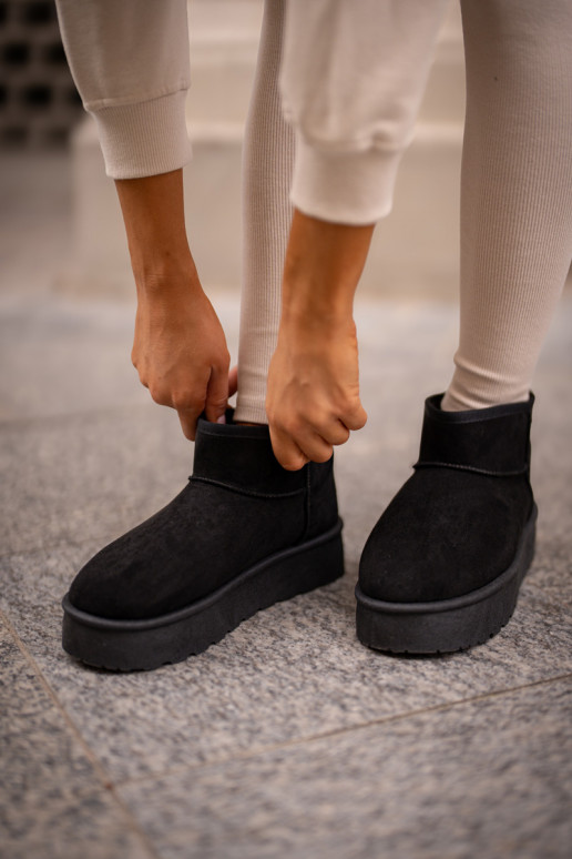 Madal nööpidega lumesaapad... Madal nööpidega lumesaapad...