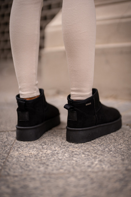 Madal nööpidega lumesaapad... Madal nööpidega lumesaapad...