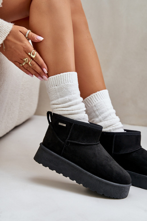 Madal nööpidega lumesaapad... Madal nööpidega lumesaapad...