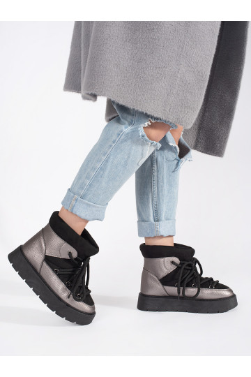 -  Naiste lumesaapad