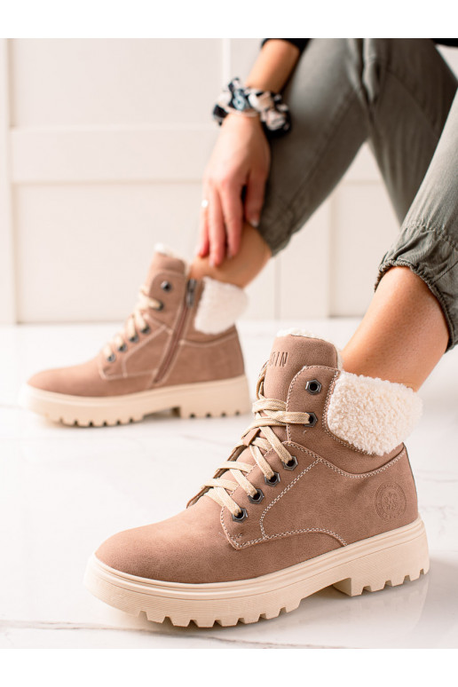 Stiilsed saapad eko-nahast Stiilsed saapad eko-nahast