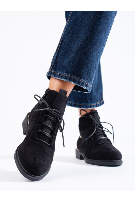 seemisnakhsed Mustad  lumesaapad 