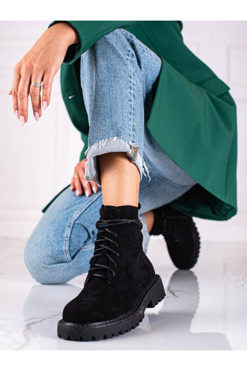 Must  Naiste saapad  2