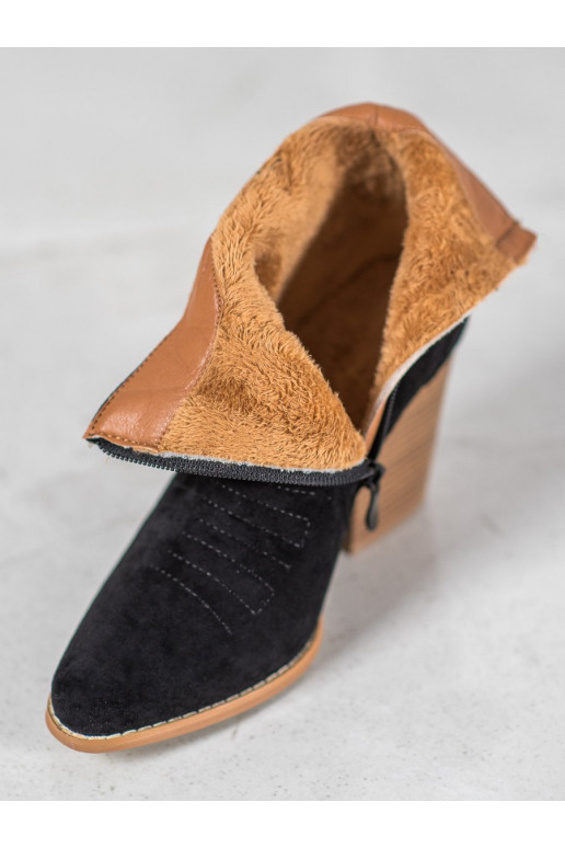 Kauboistiilis saapad kõrge jämeda kontsaga