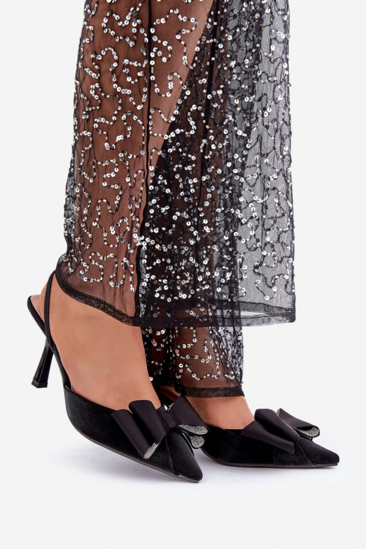 Riidest kõrge kontsaga lipsukesega Must Selatea