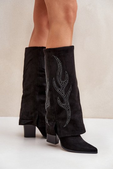 Kaunistustega pika säärega saapad Z Wywiniętą Cholewką kõrge jämeda kontsaga Must Ivilta