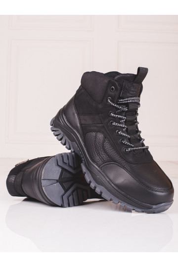 Meeste kingad karusnahaga Mustad