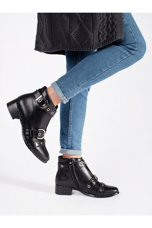 Must lumesaapad z wycięciami i ozdobami Must lumesaapad z wycięciami i ozdobami