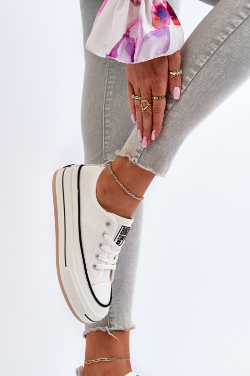 Naistesaapad Big Star NN274205 valget värvi Naistesaapad Big Star NN274205 valget värvi