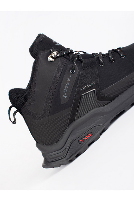 Must Meeste matkajalatsid