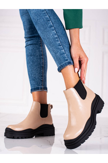 Must naiste saapad  platvormiga 2