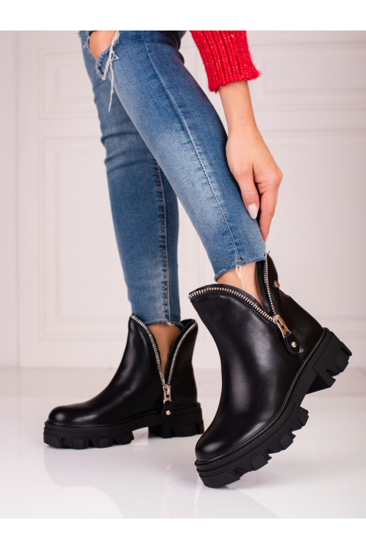 Naiste poolsaapad paksul platvormil