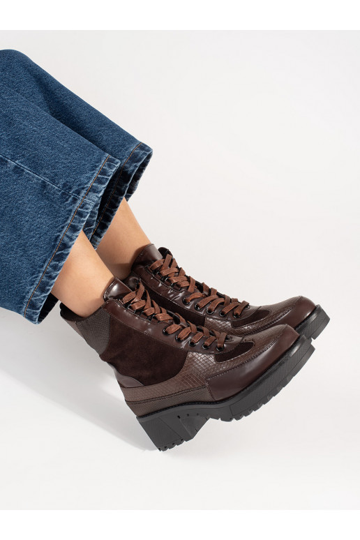 bordoo-värvi lumesaapad  