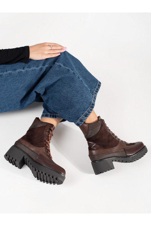 bordoo-värvi lumesaapad  