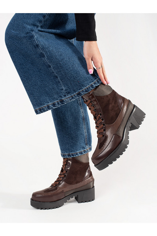 bordoo-värvi lumesaapad  