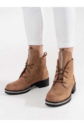 beeži värvi lumesaapad