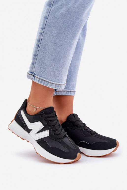 spordijalatsid  tüüpi jalanõud  Must Britma spordijalatsid  tüüpi jalanõud  Must Britma