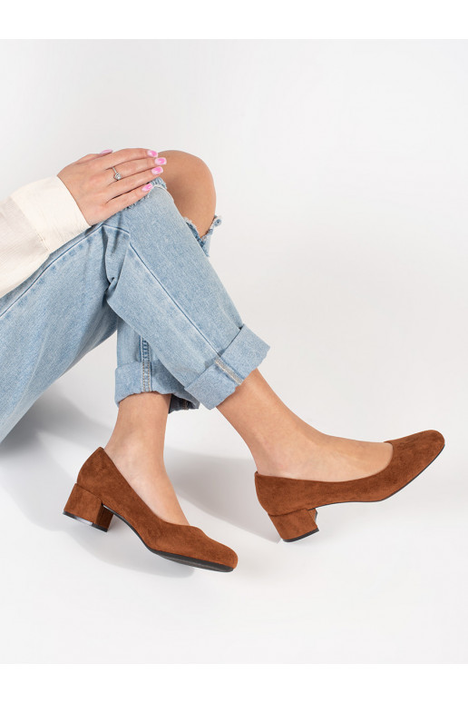 pruunid värvi  poolsaapad kõrge kontsaga