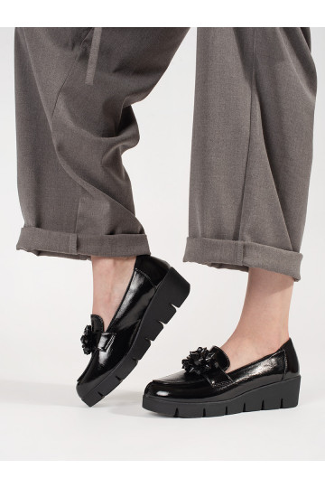 Must mokassiinid   2