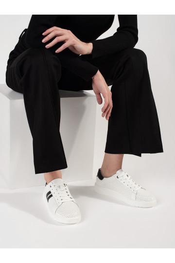 Valged spordijalatsid   2