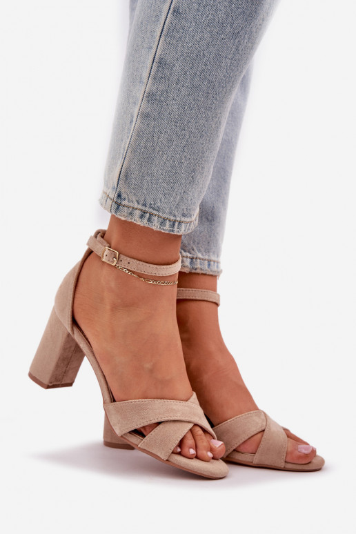 sandaalid Na Słupkowym Obcasie Z u beeži värvi Saniffia