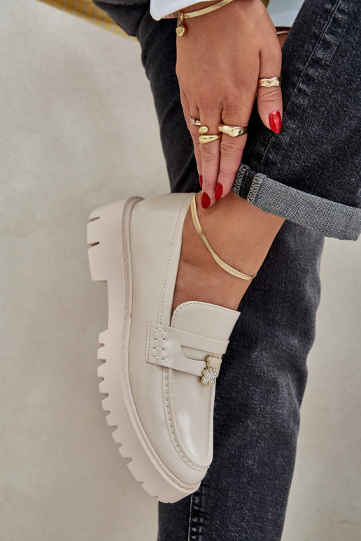 Lakitud mokassiinid  Z Przypinką  beeži värvi Wulinea Lakitud mokassiinid  Z Przypinką  beeži värvi Wulinea