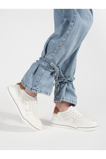 valget värvi dziurkowane   Naiste kingad