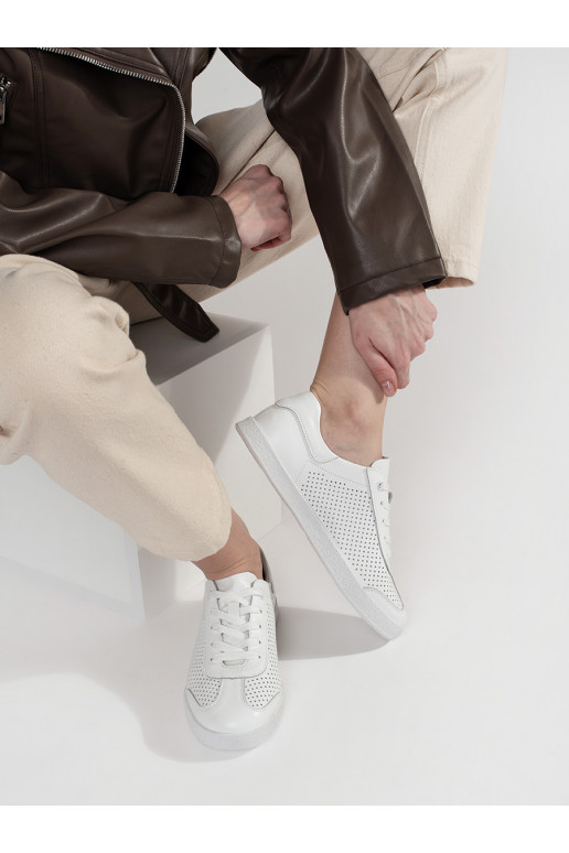 Valged spordijalatsid   Valged spordijalatsid