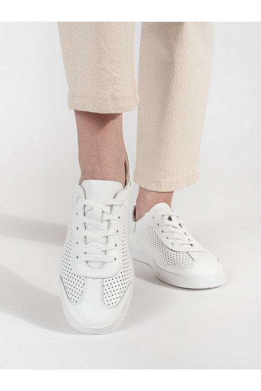 Valged spordijalatsid   Valged spordijalatsid