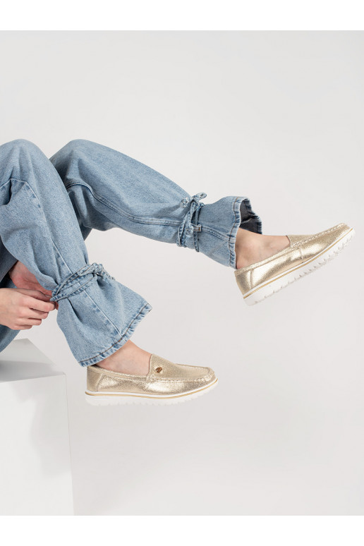 Kuldset värvi mokassiinid 