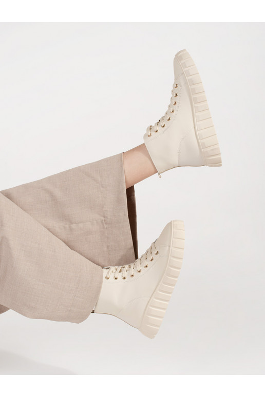 Naiste saapad  platvormiga   Naiste saapad  platvormiga