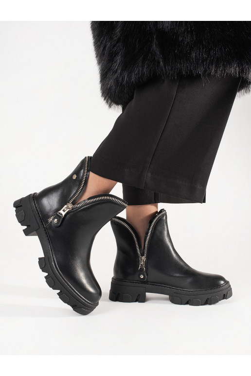 Naiste poolsaapad paksul platvormil